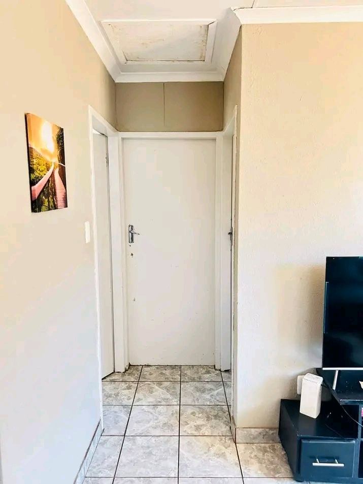 2 bedrooms house ext 29 r3500 available immed  in Pimville