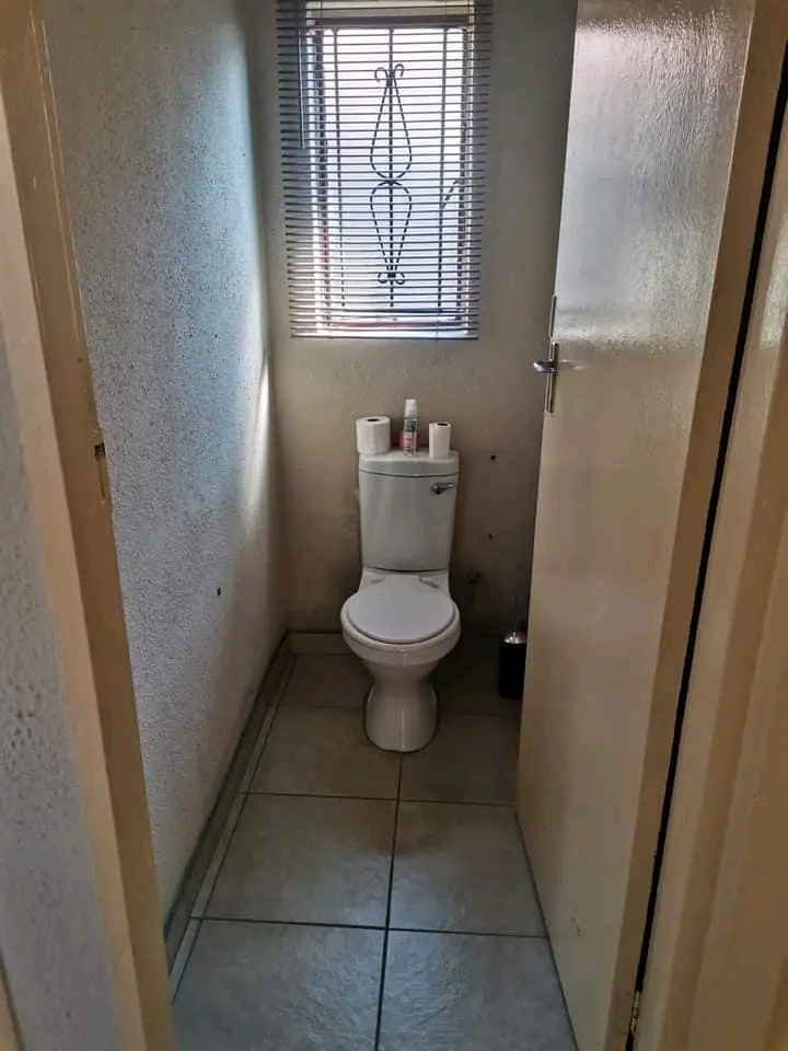 House available to rent at ext 6 nombhela dri  in Vosloorus