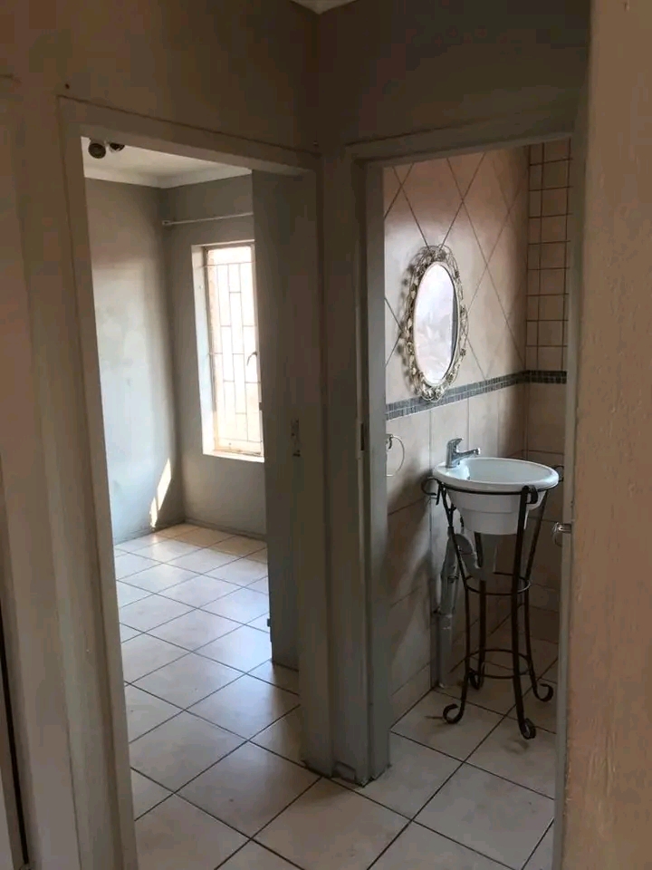2 bedroom. 
r5800
suntide
lock up garage/o  in Norkem Park