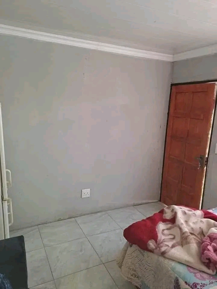 Tenant relocating room will be available russ  in Freedom Park