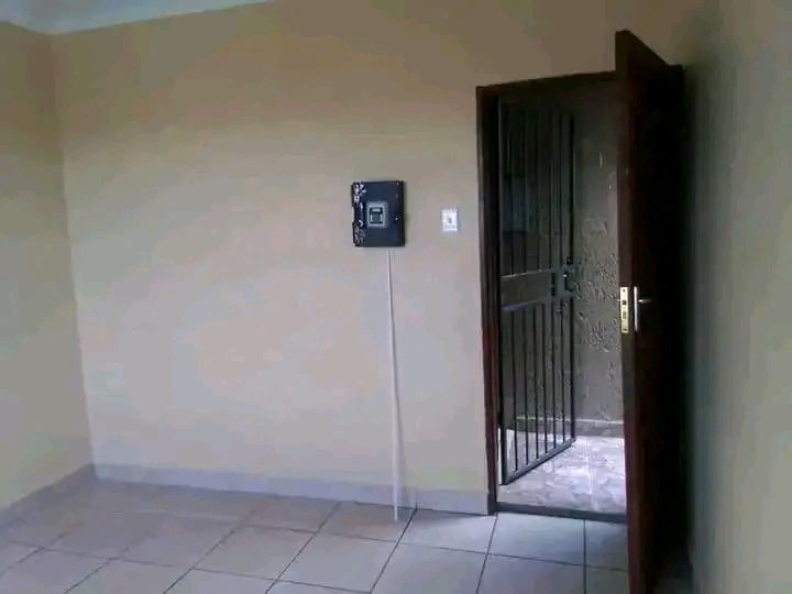 Standard room to rent in ext1, just 5 minutes  in Ebony Park