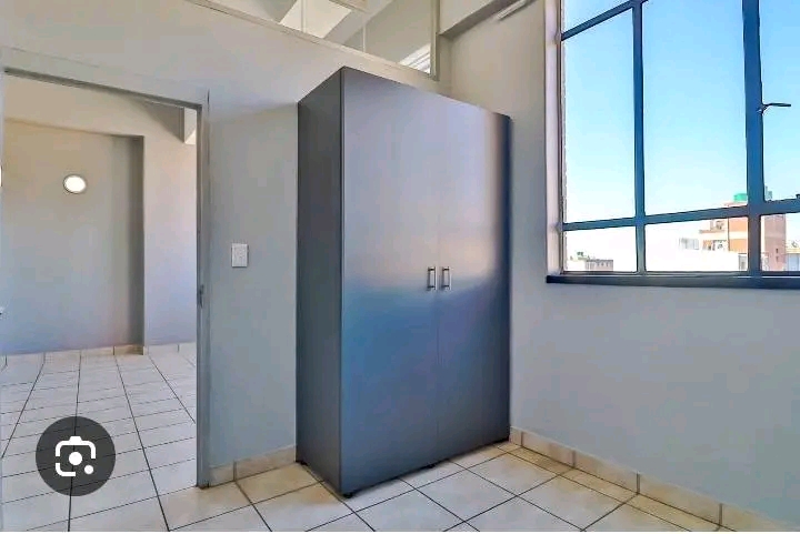 For nice and clean 2 bedroom flats. panama ho  in Johannesburg