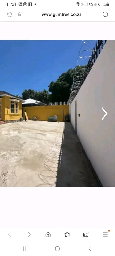 Description
one room with shared toilet and   in Bezuidenhout Valley