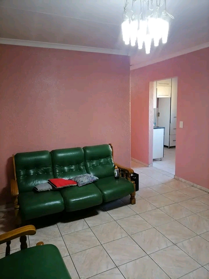 House available immediately to rent at ext 23  in Vosloorus