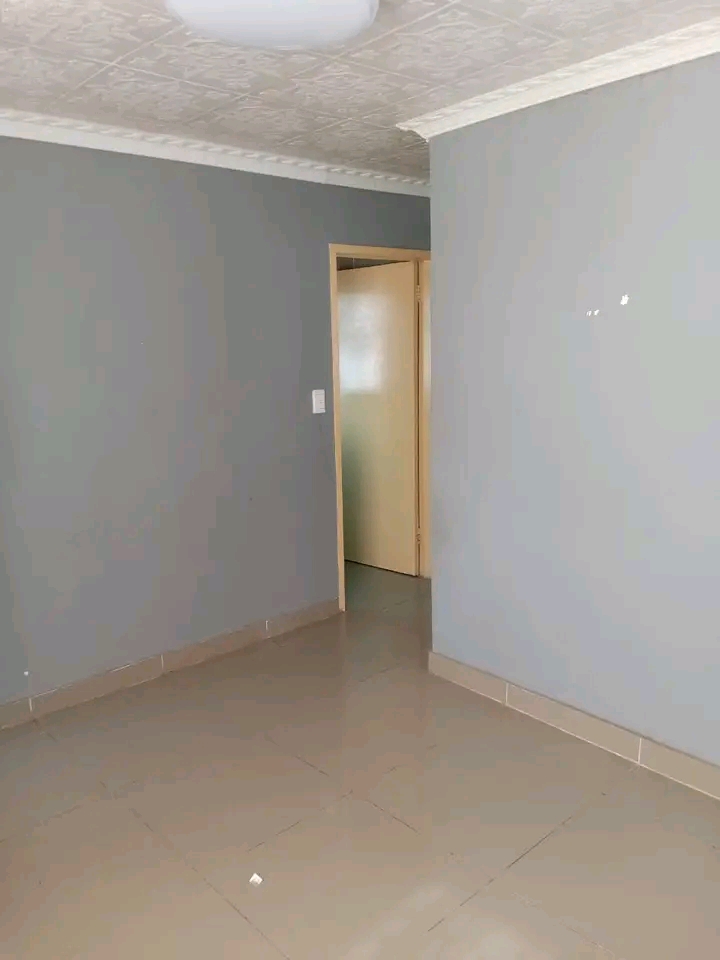 This house is located in a quiet and friendly  in Kempton Park