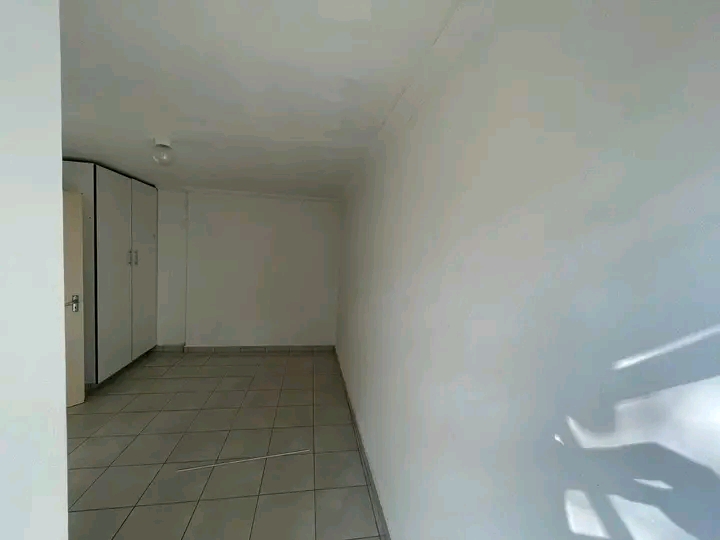 West🏘️ terenure 🏡
3 units 
rental :  in Kempton Park