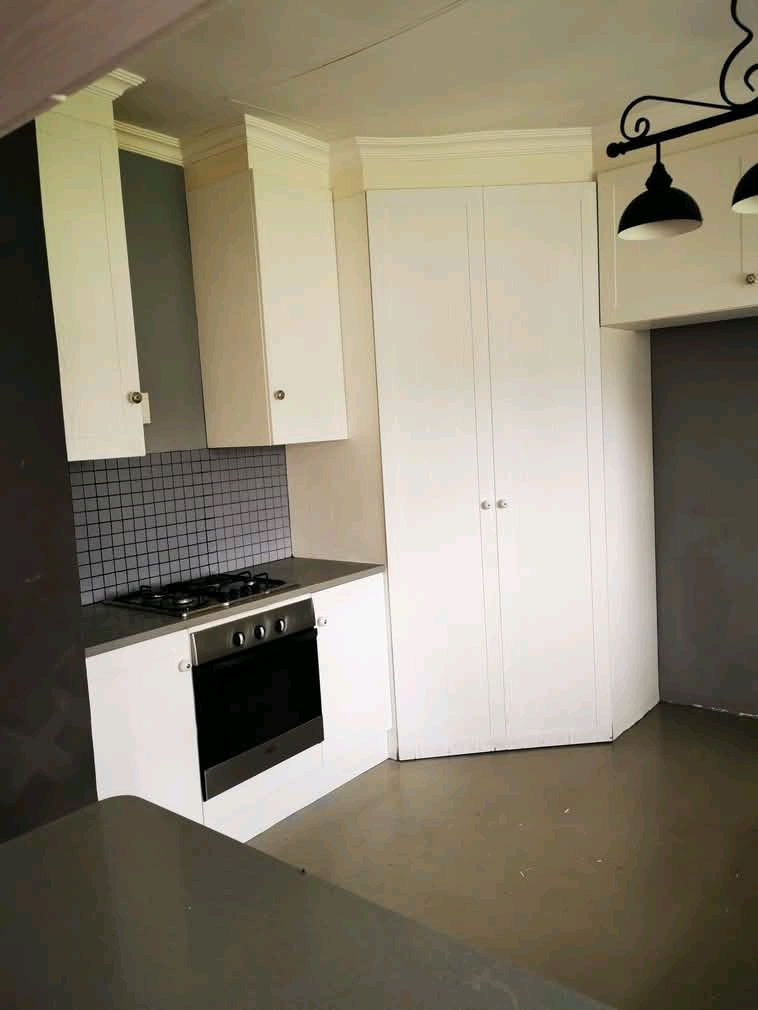 House for rent
farrarmere 
3 bedroom
2 bat  in Benoni