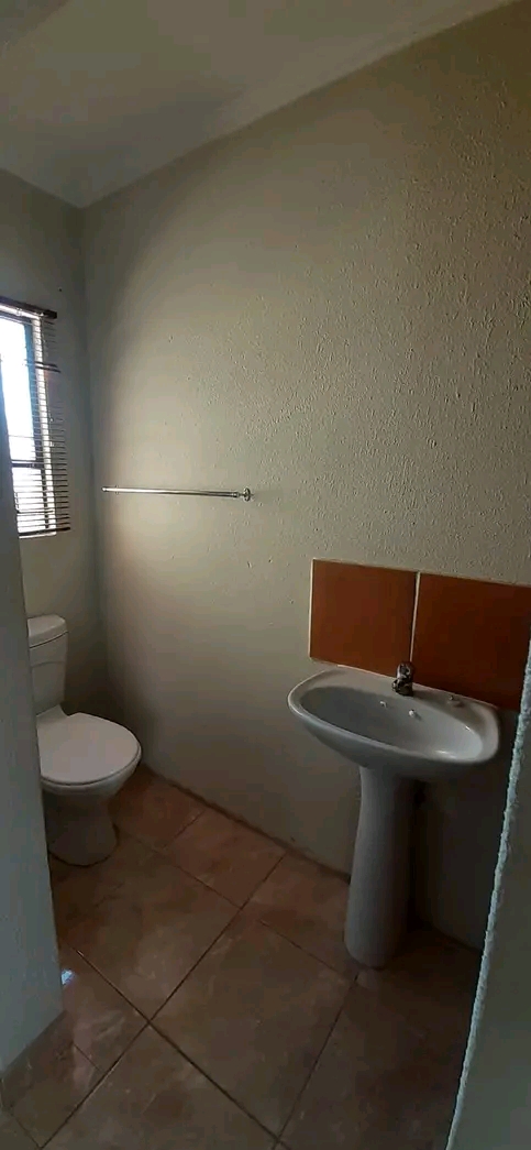 Beautiful and spacious 3bedroom house for ren  in Soshanguve