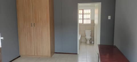 A self contained cottage available inext7 , p  in Cosmo City
