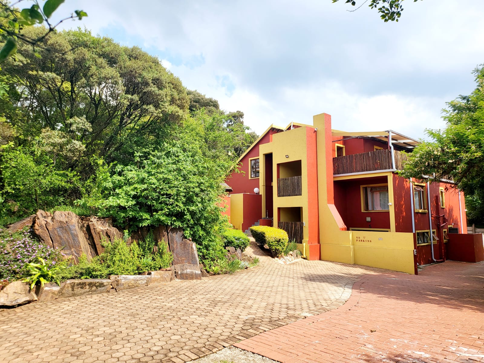 50 galena luxury - long term self-catering accommodatio in Roodepoort