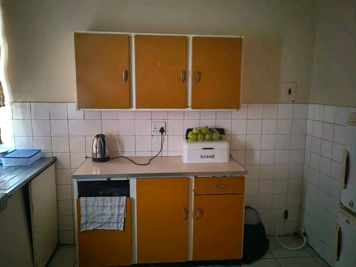 Room to rent in an apartment boksburg east in  in Boksburg