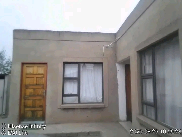 Room is available r1400 it includes electrici  in Rockville