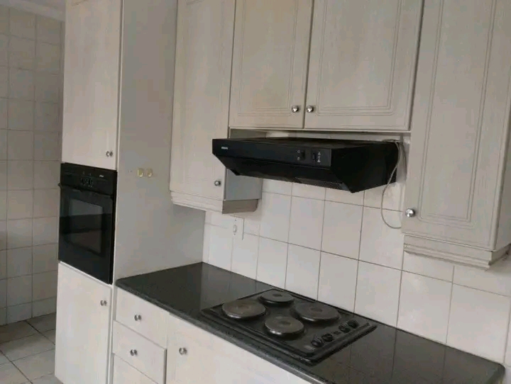 Rooms to let in 6 camelia street. parking is   in Wychwood