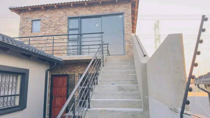 Ext31 2 spacious and beautiful cottages avail  in Riverside View