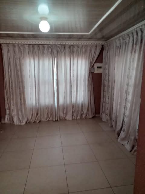 3 bedrooms house with a fitted kitchenette, f  in Birch Acres