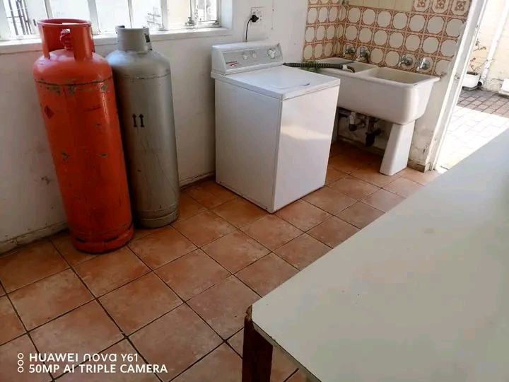 Large furnished room in upmarket commune  
r  in Jeppestown