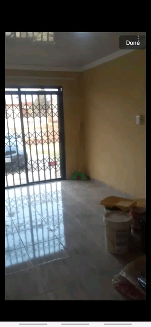 Big garage available at maokeng..parking avai  in Tembisa