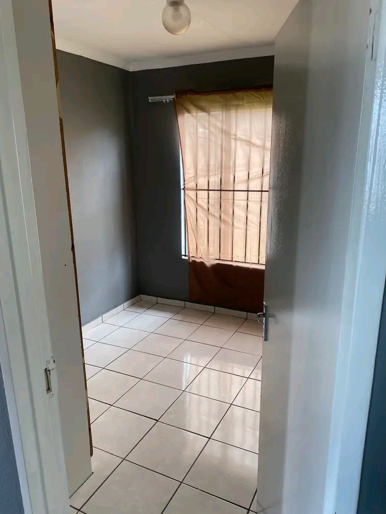 3 bedroom stand alone house available in ext   in Cosmo City