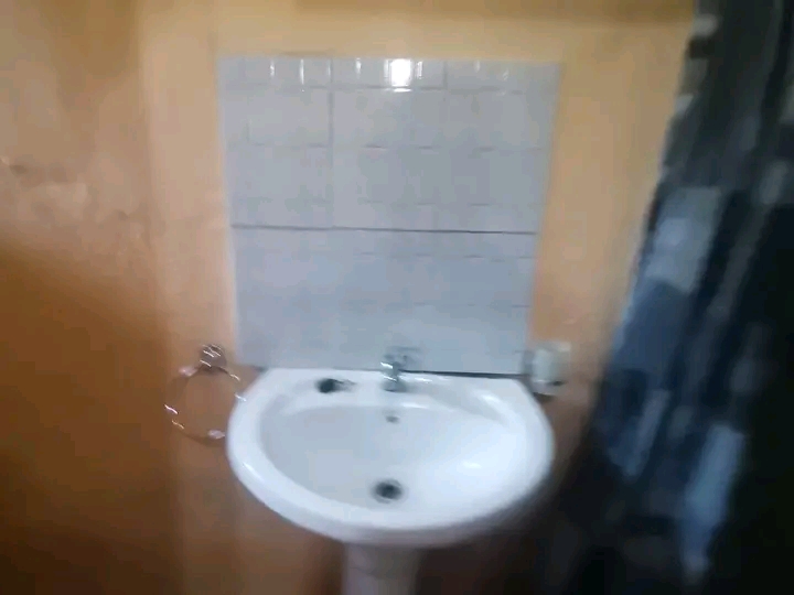 Ensuite to rent in zone 3, prepaid electricit  in Diepkloof