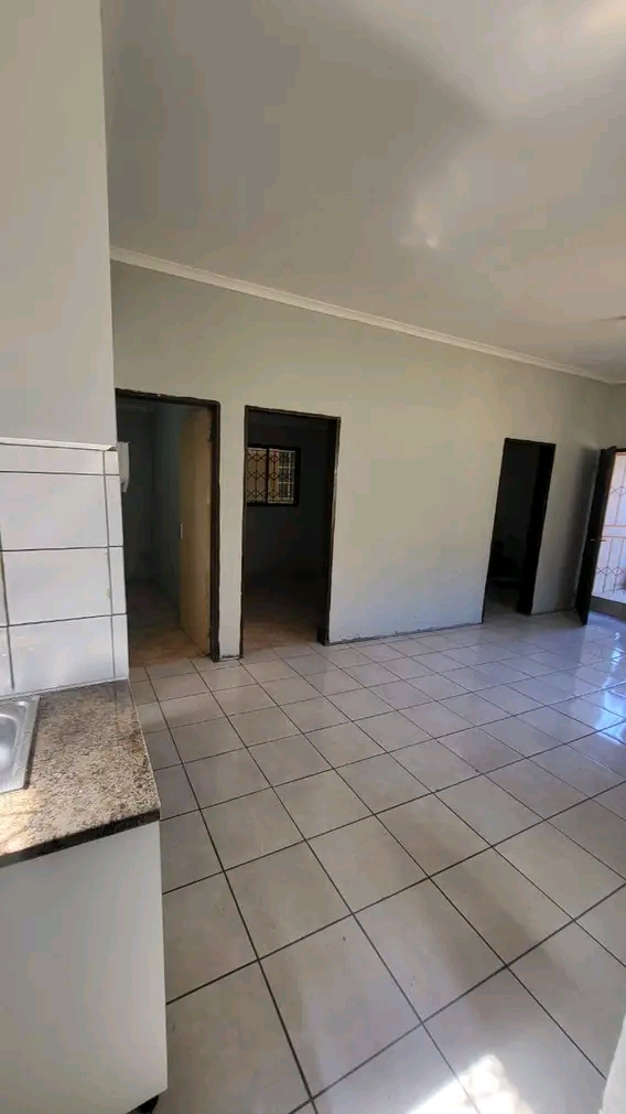 3 bedroom house in ext 0, rent r6400. deposit  in Cosmo City