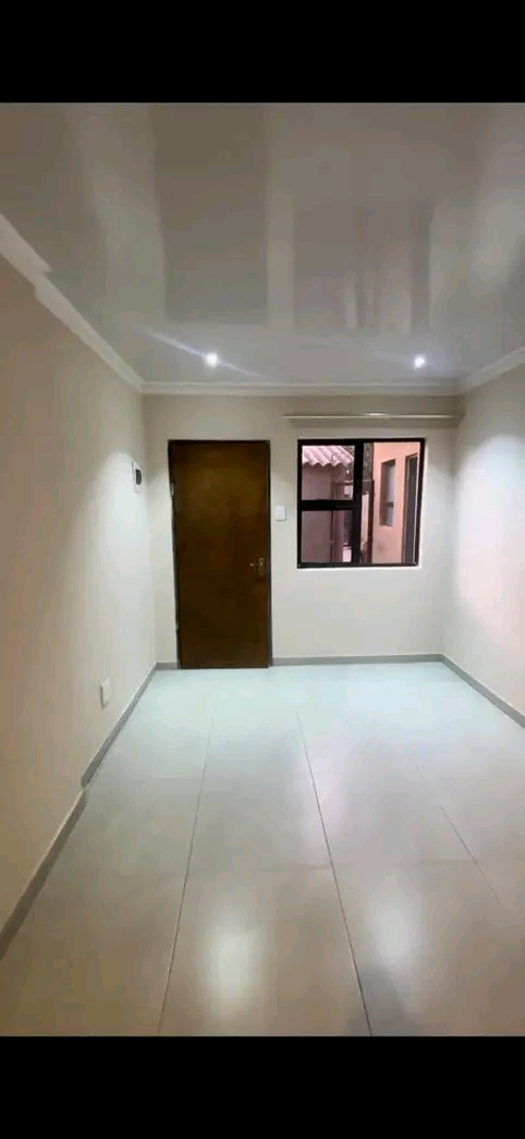 Garage available for rental in zone 2

💰  in Pimville