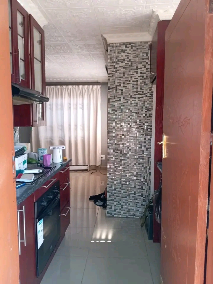 This house is located in a quiet and friendly  in Kempton Park