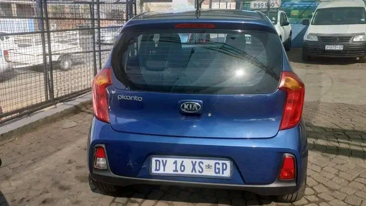 Ki picanto 1.2 ,2014 free accident  in great   in Johannesburg