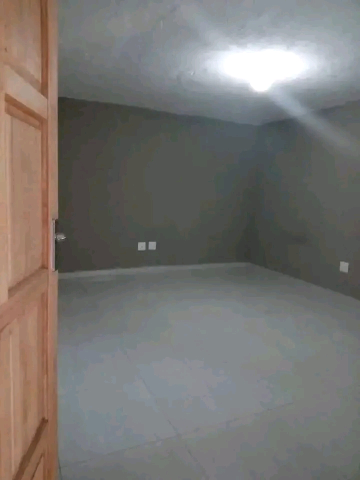 Ext6 spacious room immediately available 
r2  in Ebony Park