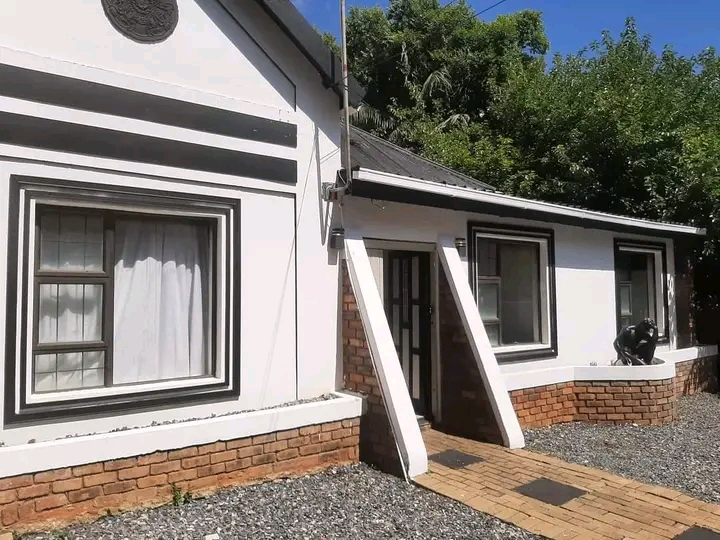 Students accommodation and young working clas  in Pretoria