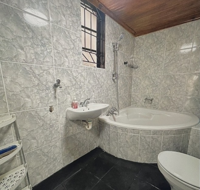  shared 4 bedroom home in addison street salt  in Cape Town