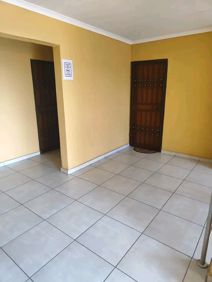 📍rental bachelor 
r3500 pm indluding wate  in Birch Acres