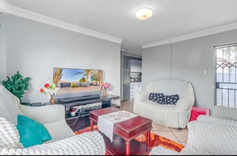 2 bedroom house available month end ext5 for   in Cosmo City