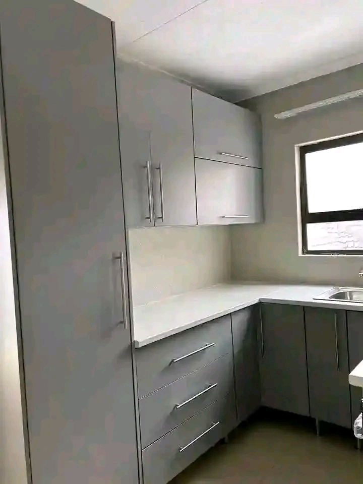 Good day 
a bachelor room to let available n  in Protea Glen