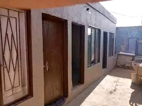 Room available in snake park block 9 next to   in Soweto