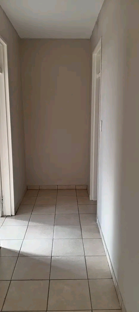 A open plan 2 bedroom flat available at turf   in Turffontein