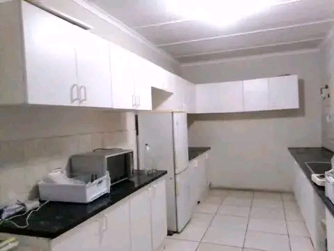 Inside room available now white wardrobe incl  in Bezuidenhout Valley