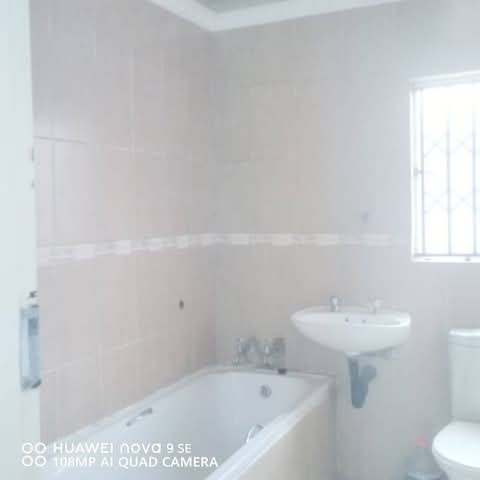3 bedroom house for rent
features:
- 3 bedr  in Windmill Park