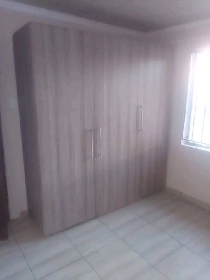 Next to ubuntu kraal 2 bedrooms with built in  in Orlando West