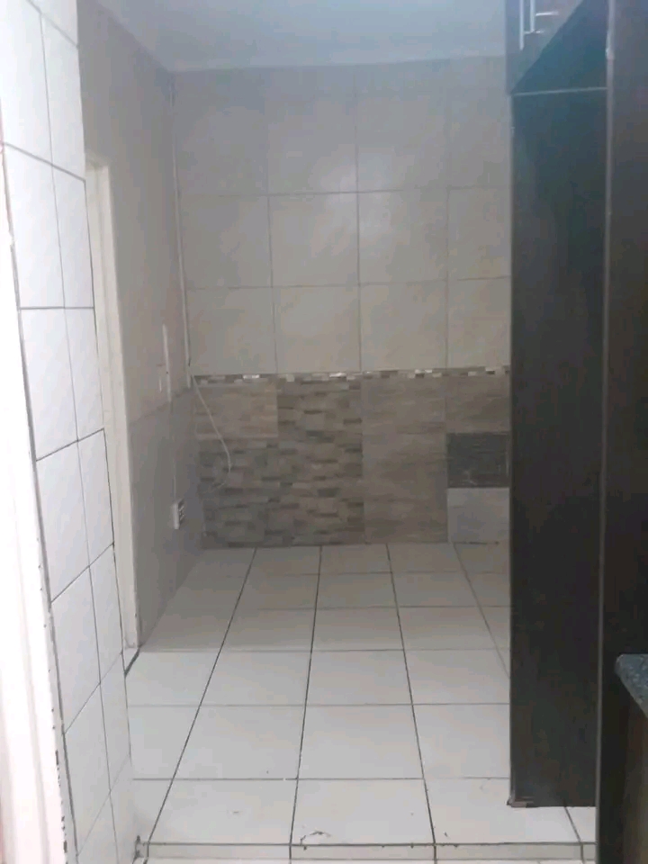 2 bedroom house around alexandra feet rental   in Alexandra