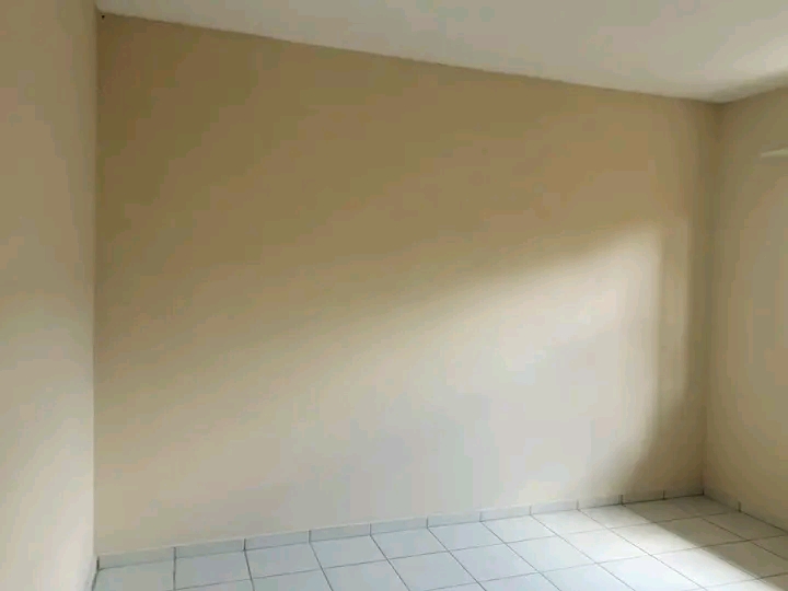 Room to rent, 4146 liberia street  (9 guatame  in Cosmo City