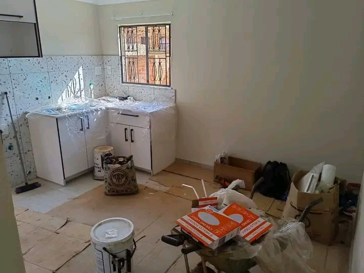 New built 1 bedroom cottage, now available
  in Vosloorus