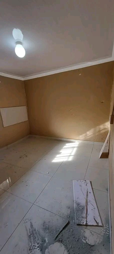 A beautiful freshly renovated 2 room ema9.
   in Ivory Park