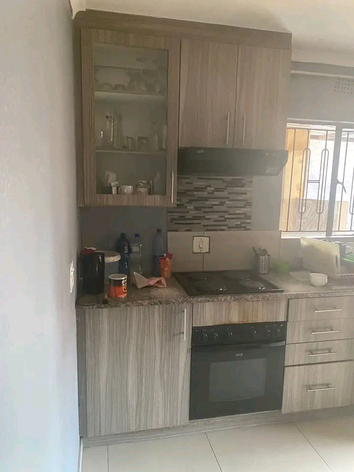 2 bedroom house available for rent. ext 6. r4  in Ebony Park