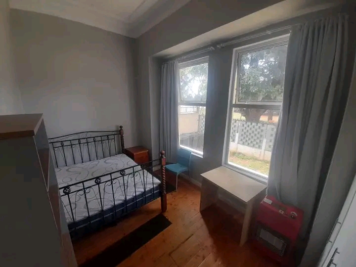 Large furnished room in upmarket commune  
r  in Jeppestown