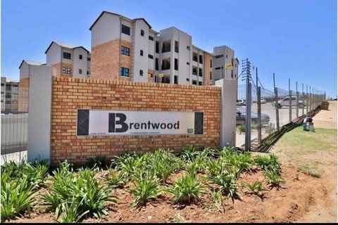 Room available immediately for rental ext 8
  in Cosmo City