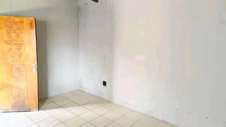 Room available for r1500 with r300 deposit, w  in Mamelodi