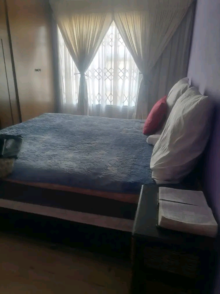House available for rent
rental: r5000 per m  in Pimville