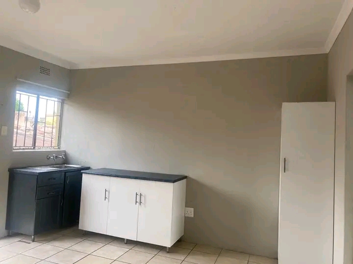 Other 1 bedroom bachelor  available to rental  in Orlando West