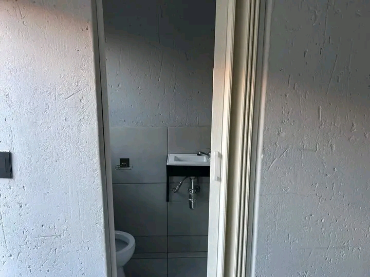 Stylish batchelor available in eastfield ext   in Vosloorus
