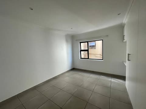 2 x 2 bed 1 bathroom 
pre paid water 
pre p  in Edenvale